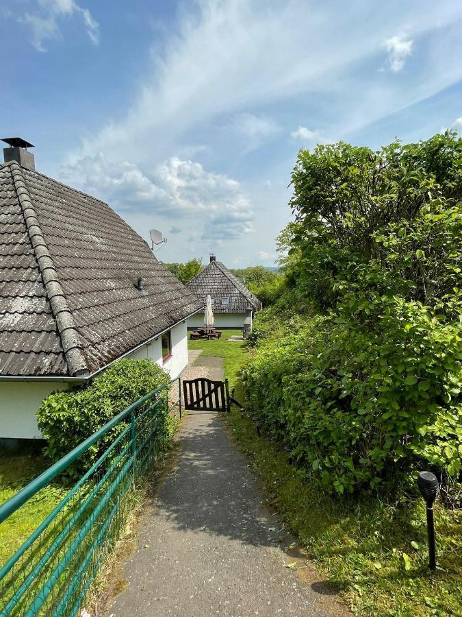 Ferienhaus "Gestiefelter Kater" Am See Im Bergland Kirchheim  Extérieur photo