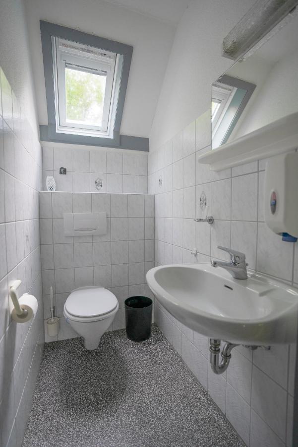 Ferienhaus "Gestiefelter Kater" Am See Im Bergland Kirchheim  Extérieur photo