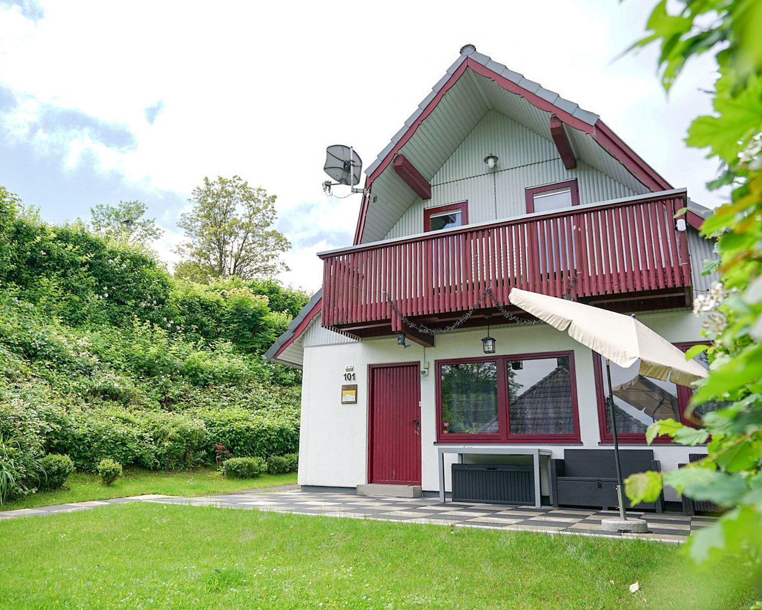Ferienhaus "Gestiefelter Kater" Am See Im Bergland Kirchheim  Extérieur photo