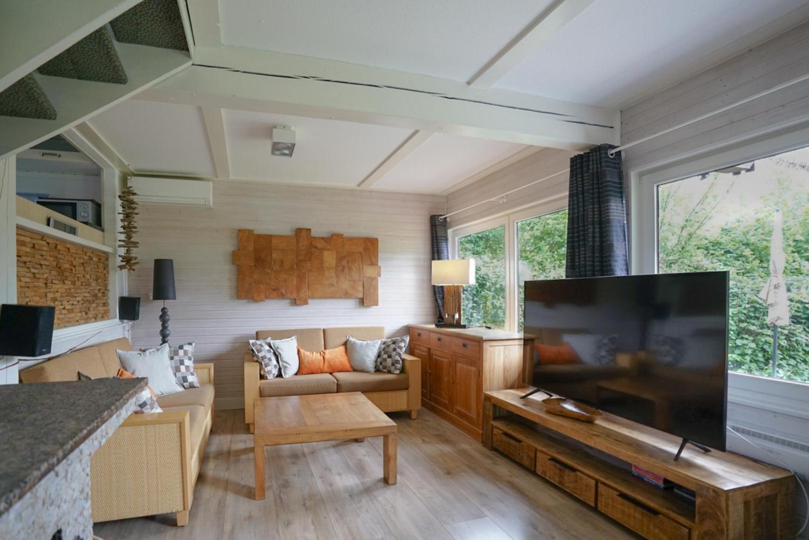 Ferienhaus "Gestiefelter Kater" Am See Im Bergland Kirchheim  Extérieur photo