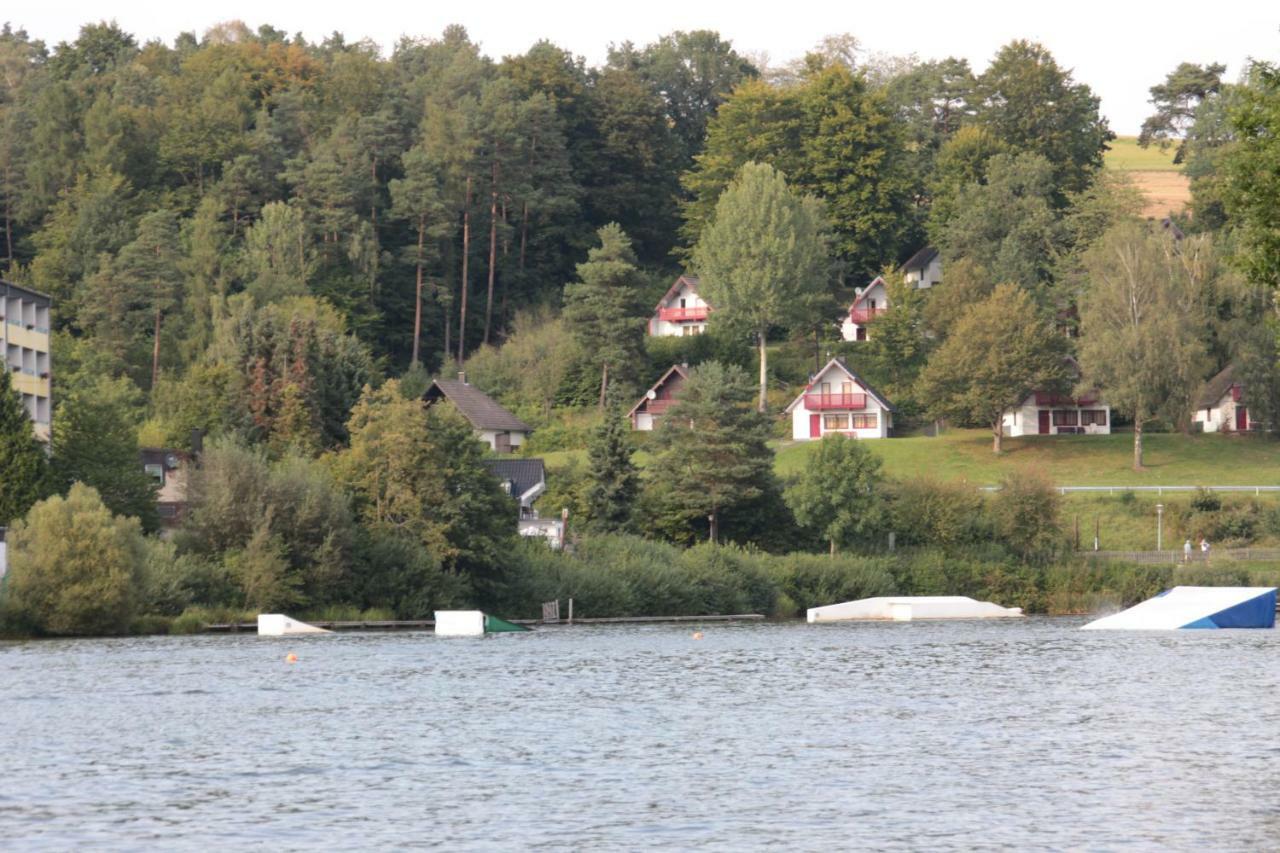 Ferienhaus "Gestiefelter Kater" Am See Im Bergland Kirchheim  Extérieur photo